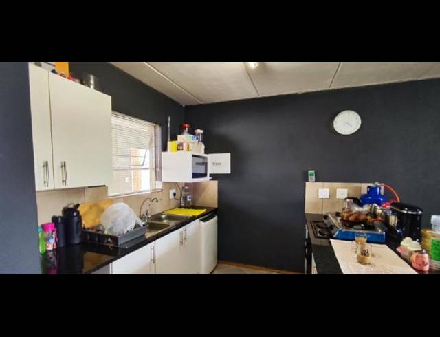 2 BEDROOM APARTMENT FOR SALE IN ALBERTSDAL